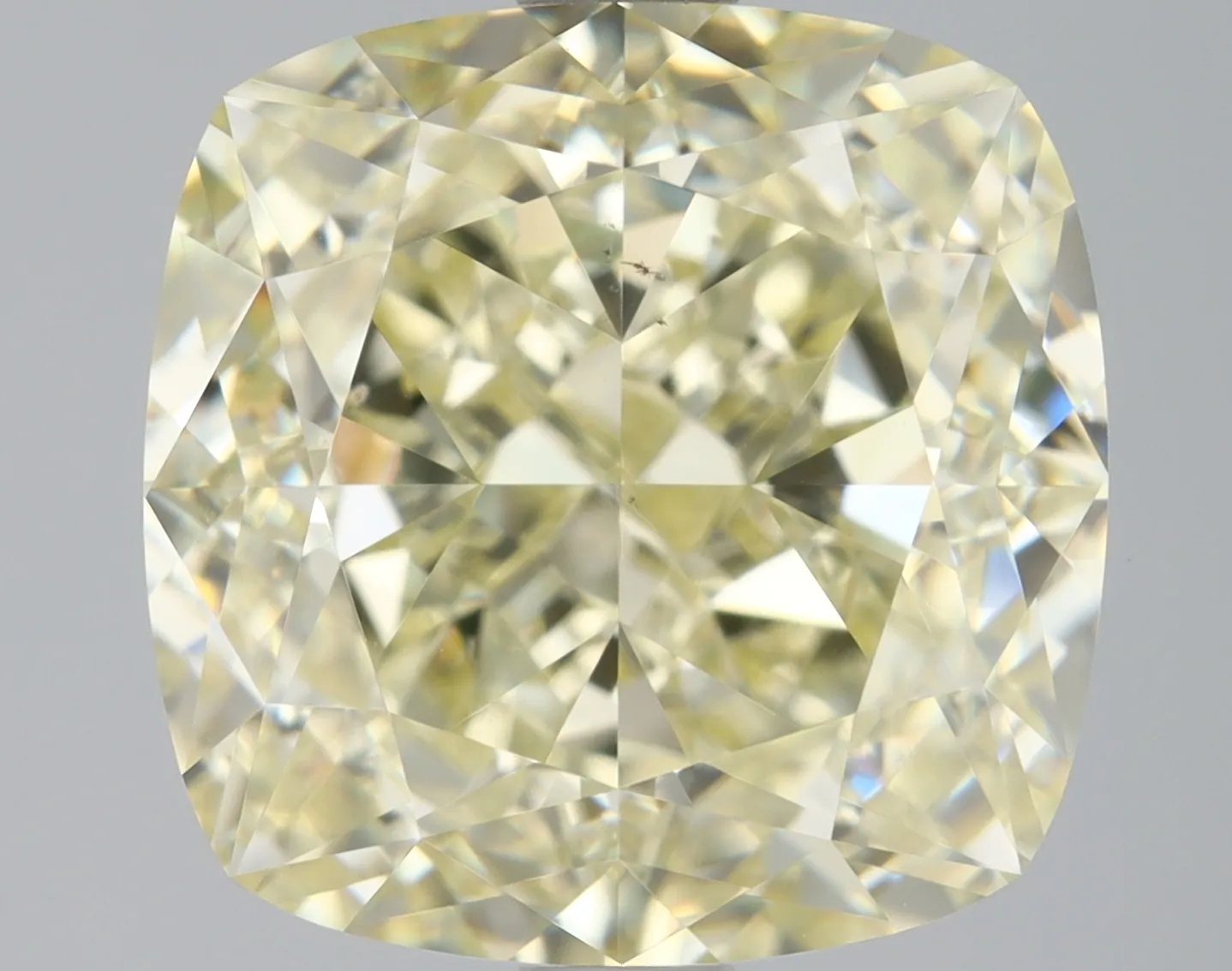 Cushion Brilliant 3.5 Yellow VS2 NON