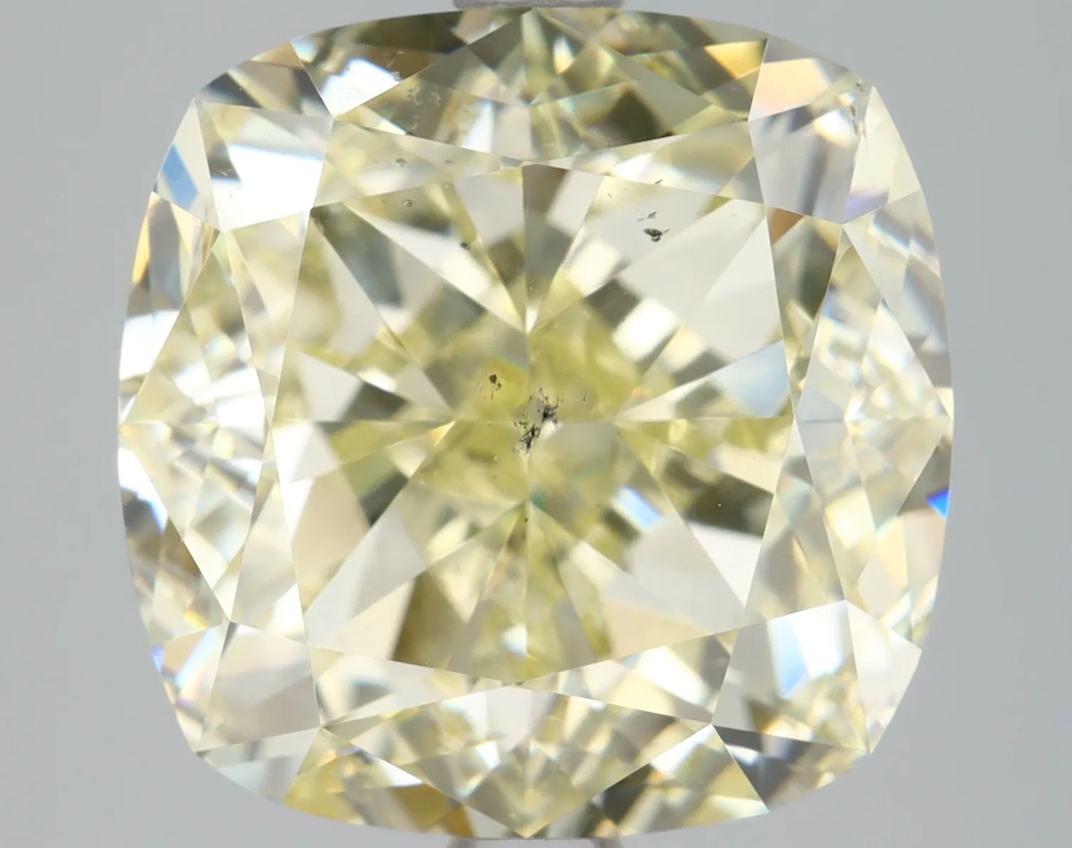 Cushion Brilliant 5.01 Yellow SI1 NON