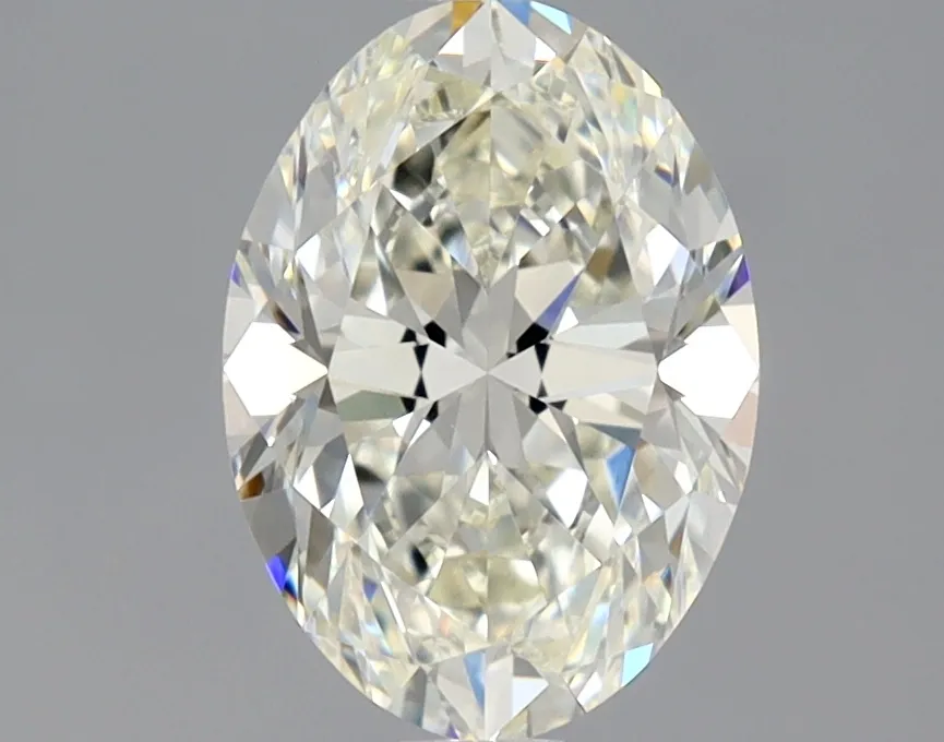 Oval 1.3 J VVS1 MED