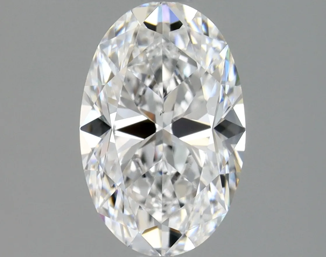 Oval 1.31 D VS1 MED