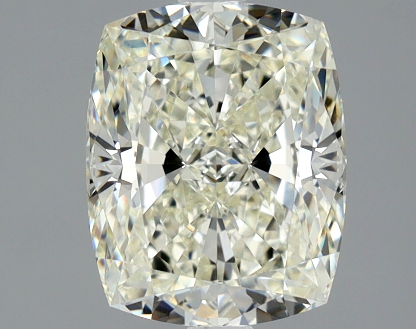 Cushion Brilliant 2.02 L VS2 NON