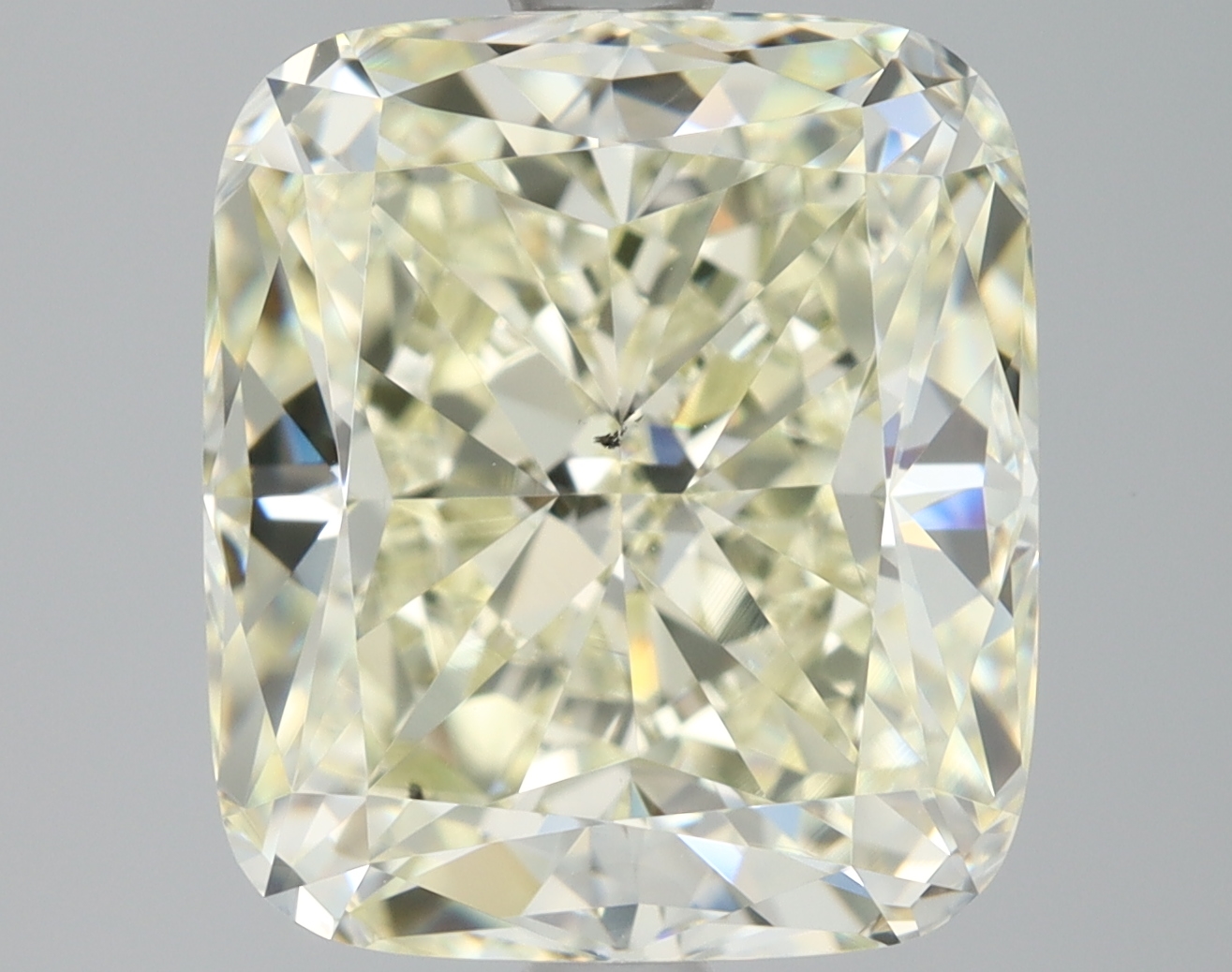 Cushion Brilliant 4.14 L VS2 NON