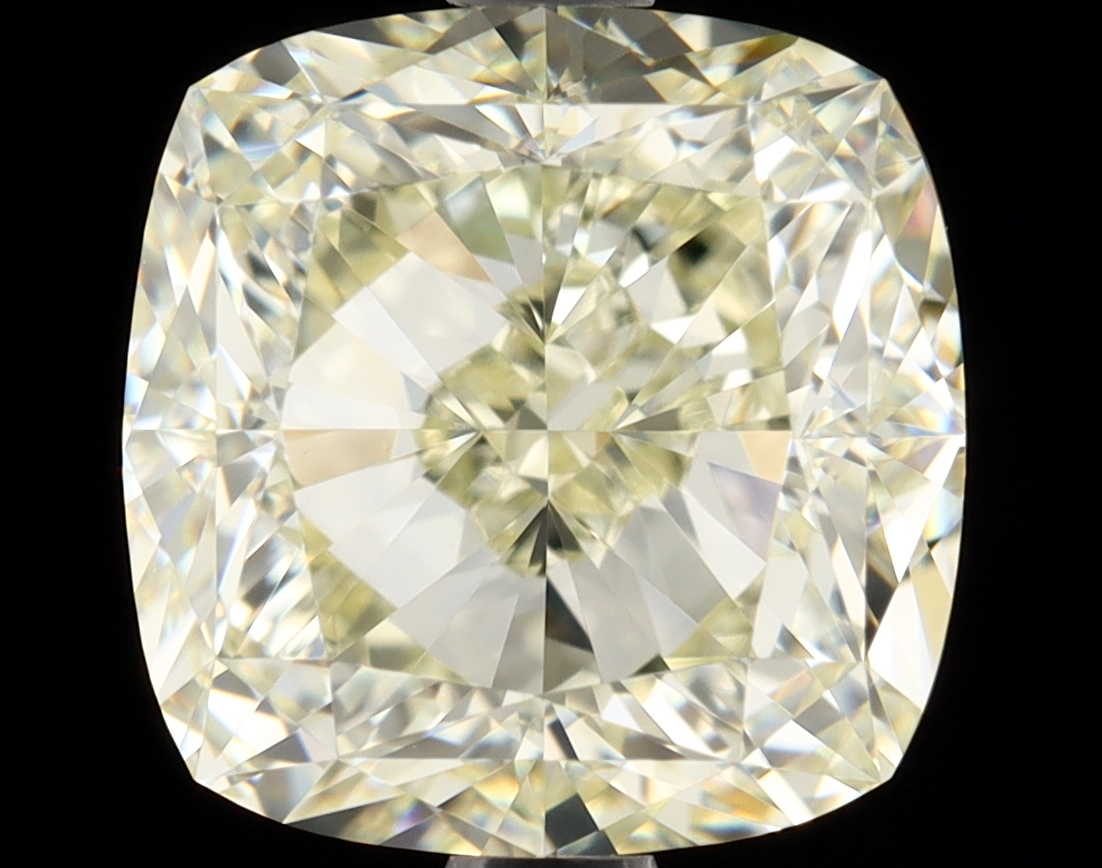 Cushion Brilliant 3.06 M VVS1 NON