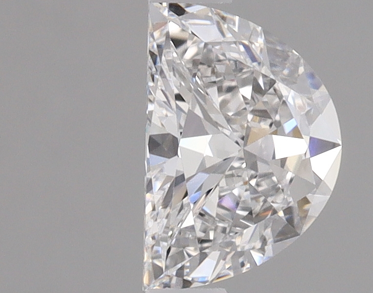 Half Moon 0.56 D VVS1 NON