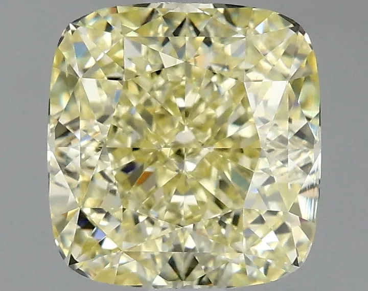 Cushion Brilliant 2.01 Y-Z VS1 NON