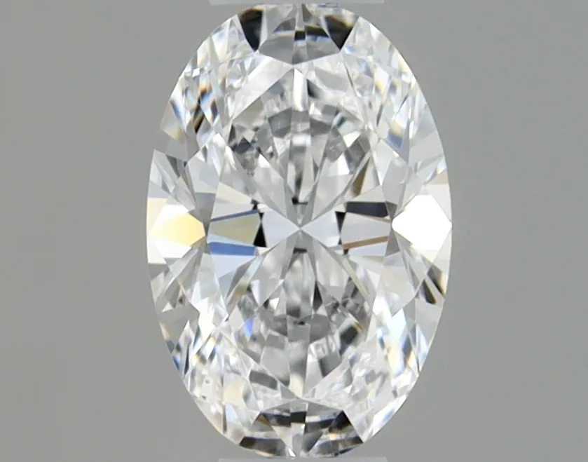 Oval 0.3 D VS1 FNT