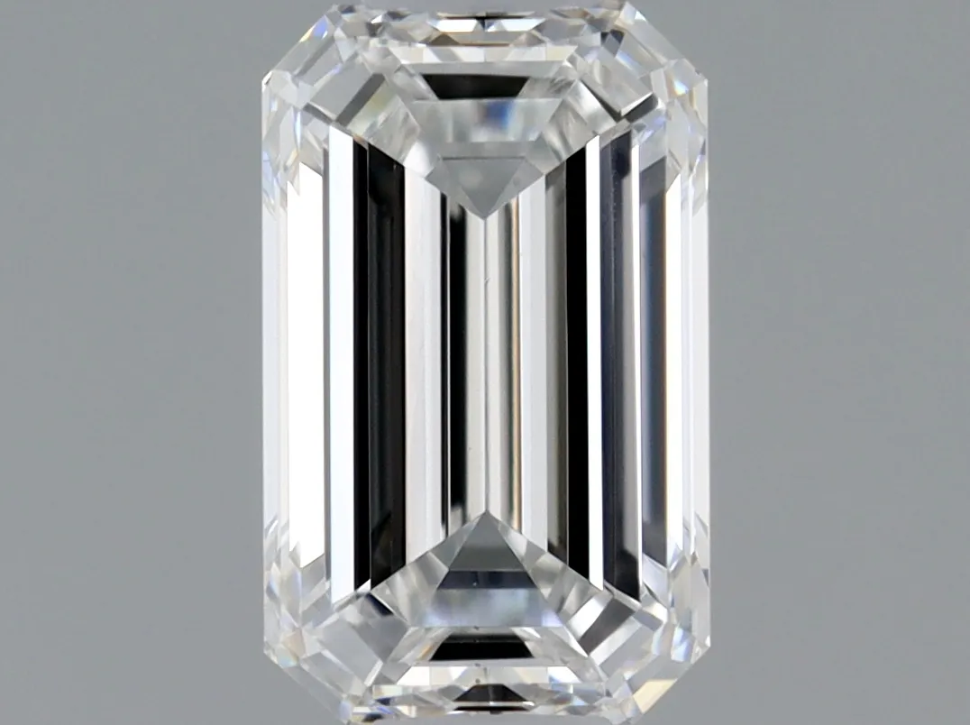 Emerald 0.53 E VS2 MED