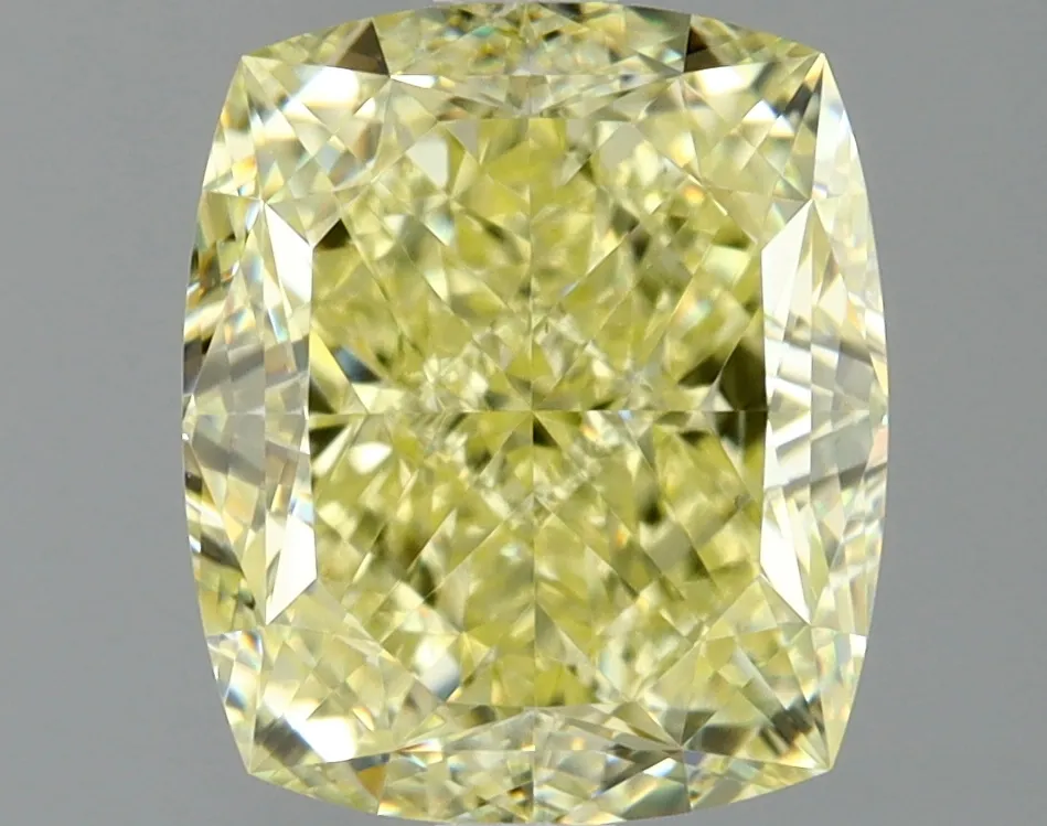 Cushion Brilliant 2.21 Yellow VS1 NON
