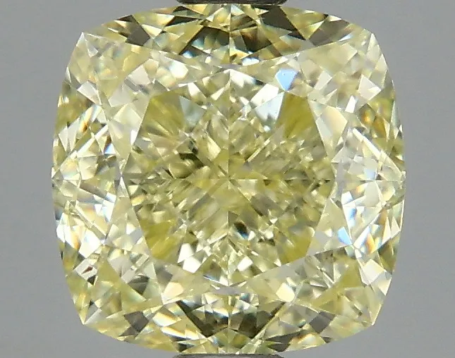 Cushion Brilliant 2.01 Y-Z VVS1 NON