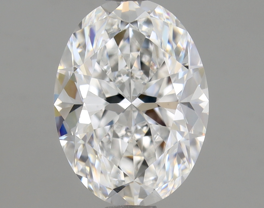 Oval 1.21 D VS1 STG