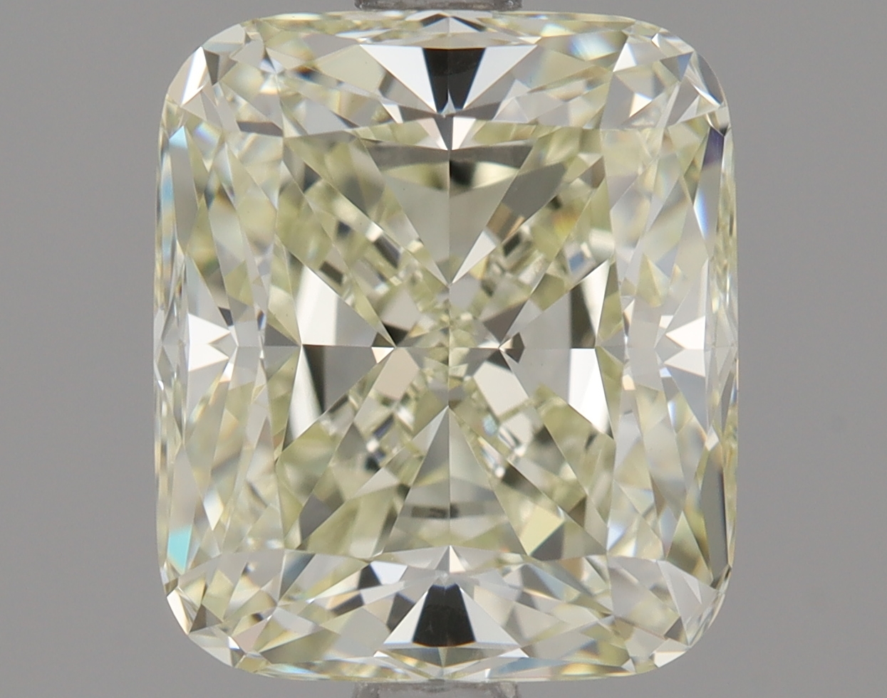 Cushion Brilliant 2.01 M VVS2 NON