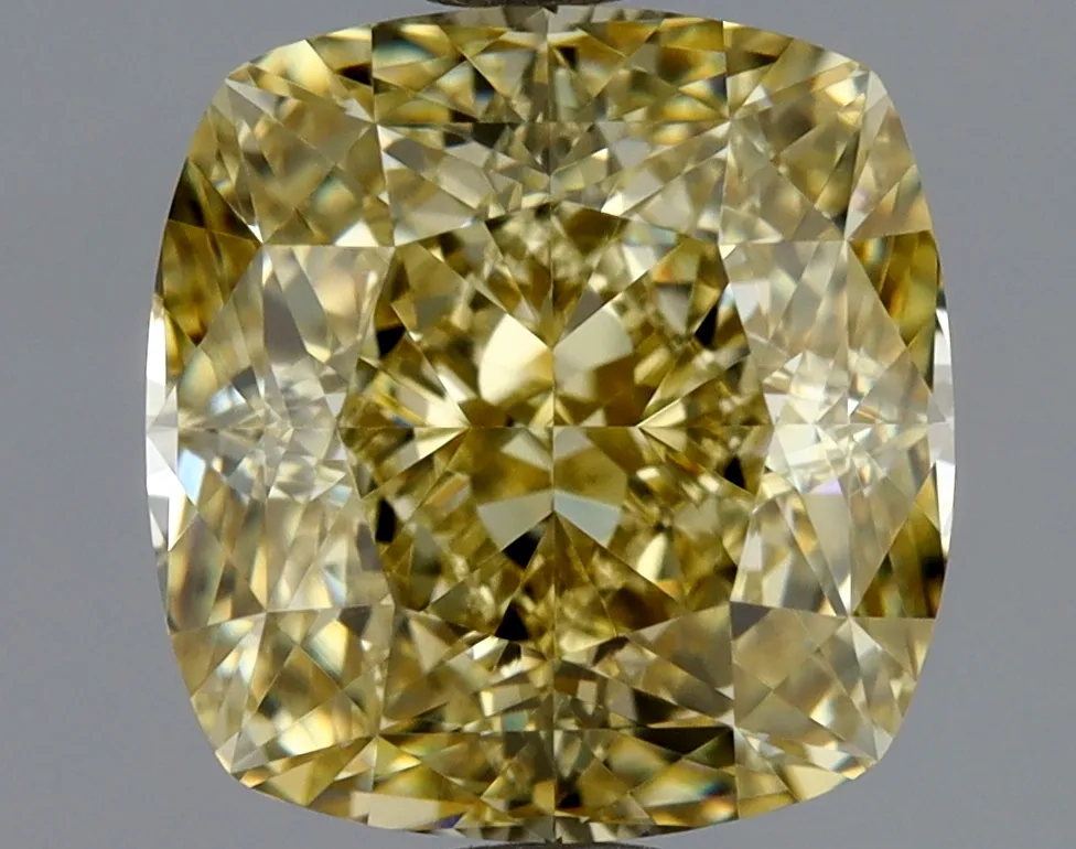 Cushion Brilliant 2.31 Yellow VS1 NON