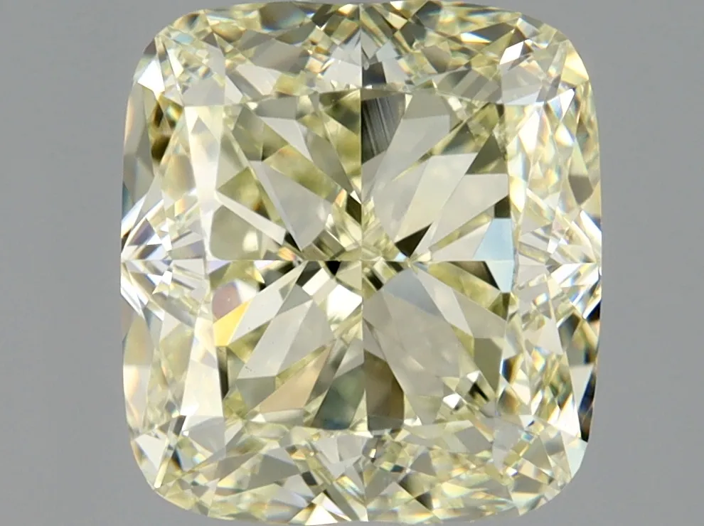 Cushion Brilliant 1.9 M VS1 SLT