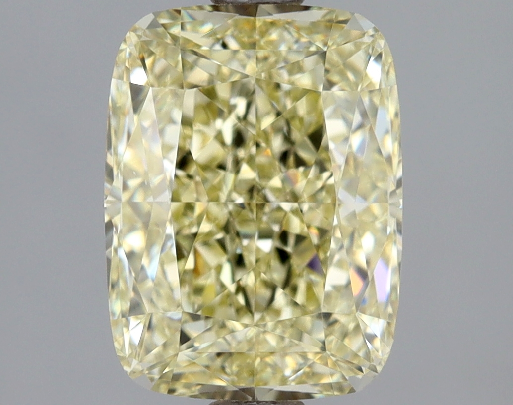 Cushion Brilliant 2.26 Blue VS1 NON