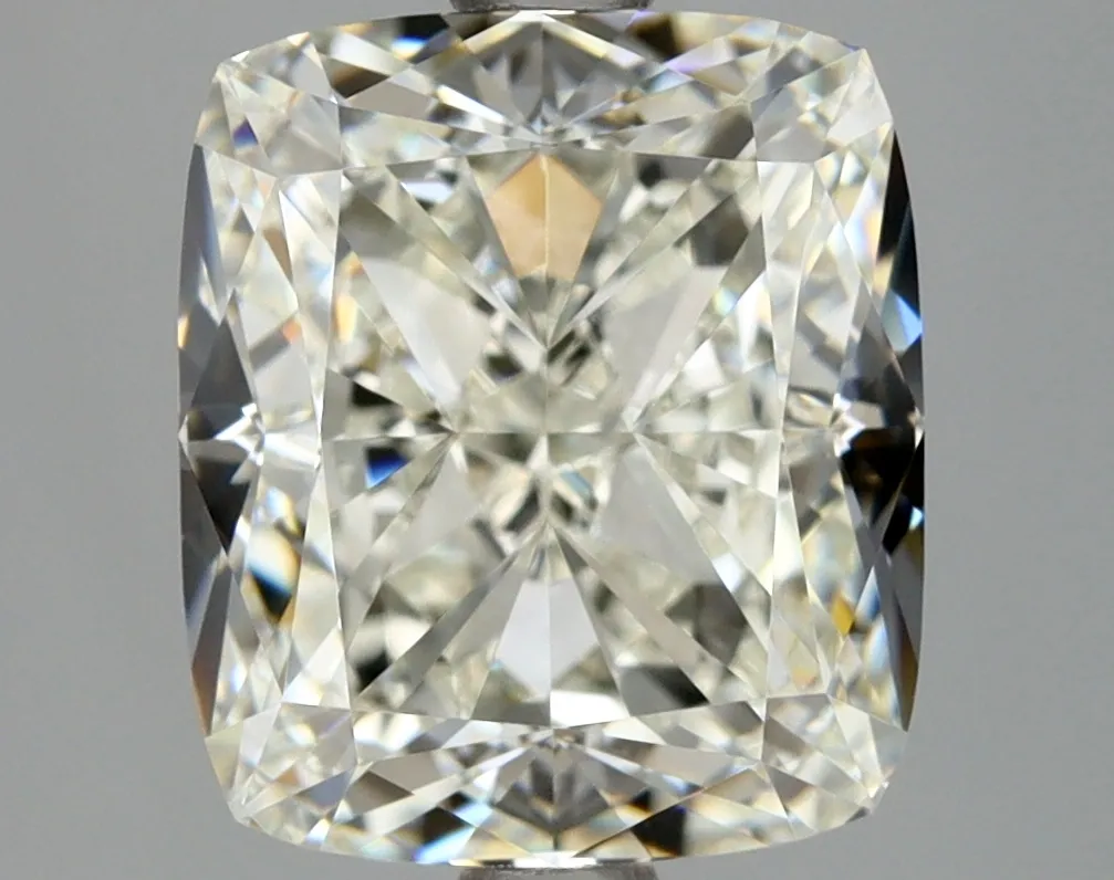 Cushion Brilliant 3.02 J VVS1 NON