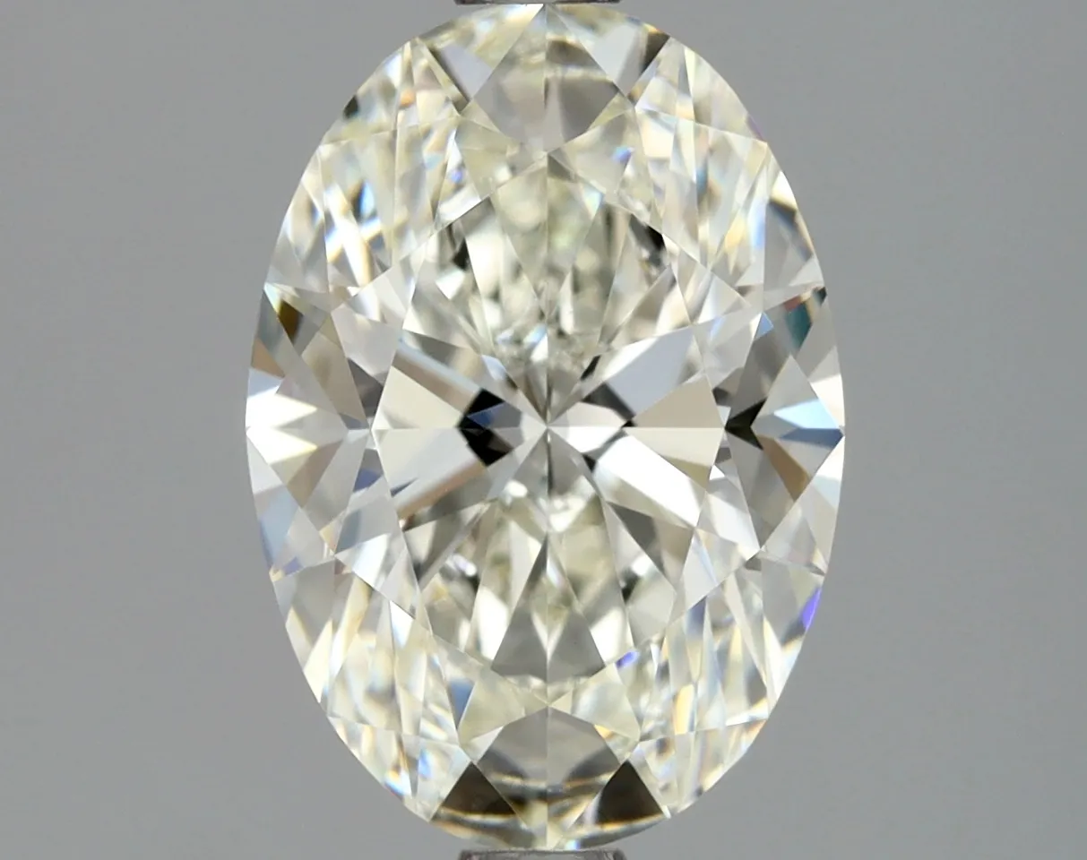 Oval 2.01 J VVS2 NON