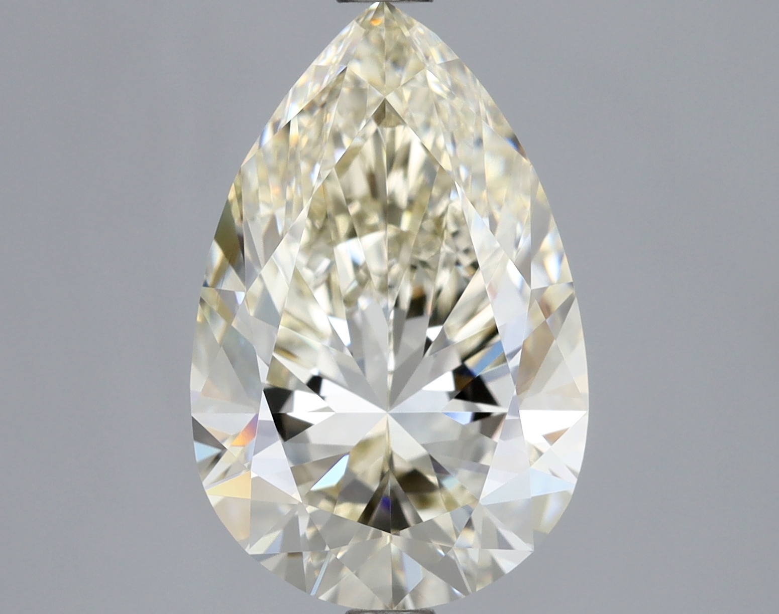 Pear 3.01 L VVS1 MED