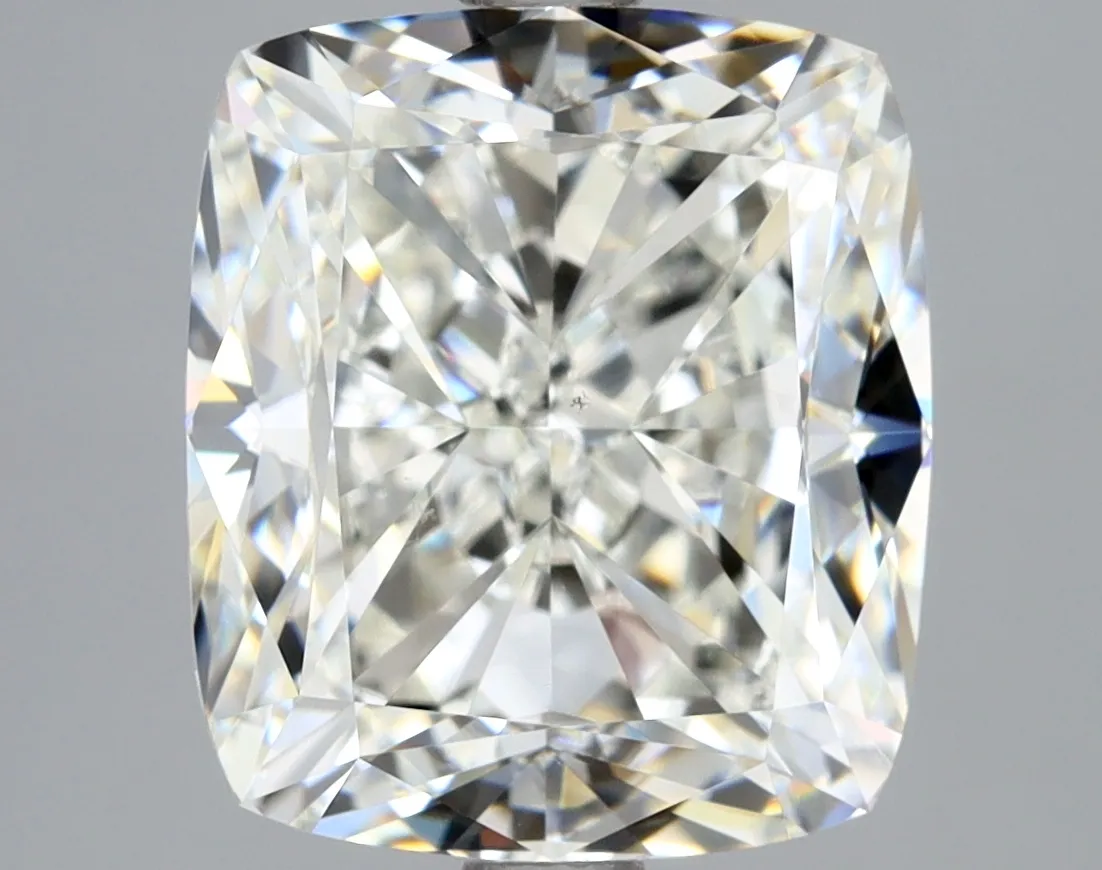 Cushion Brilliant 4.02 H VS2 NON