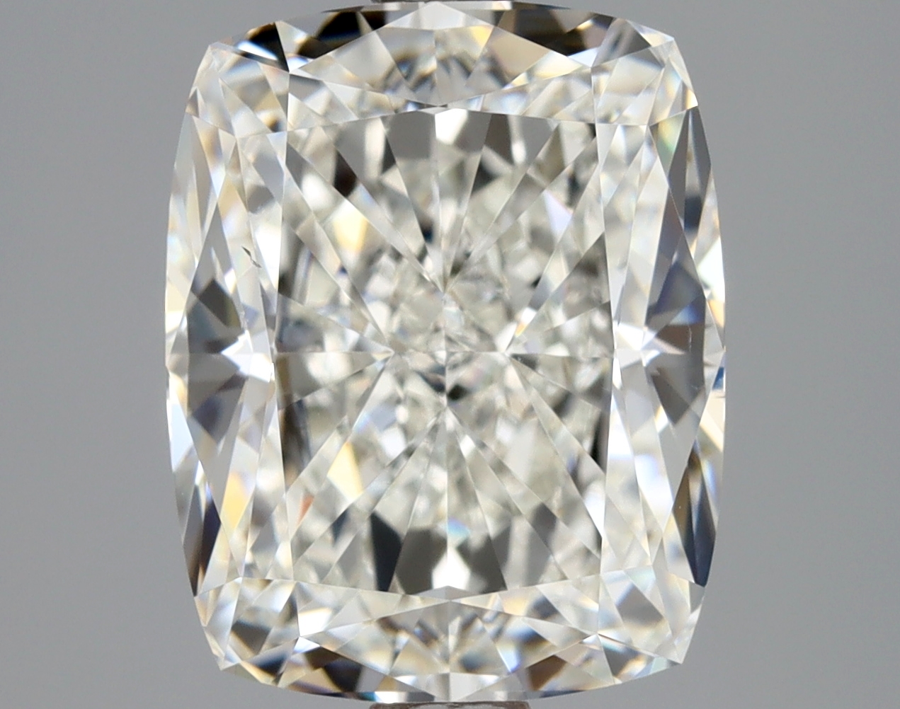 Cushion Brilliant 3.01 H VS2 NON