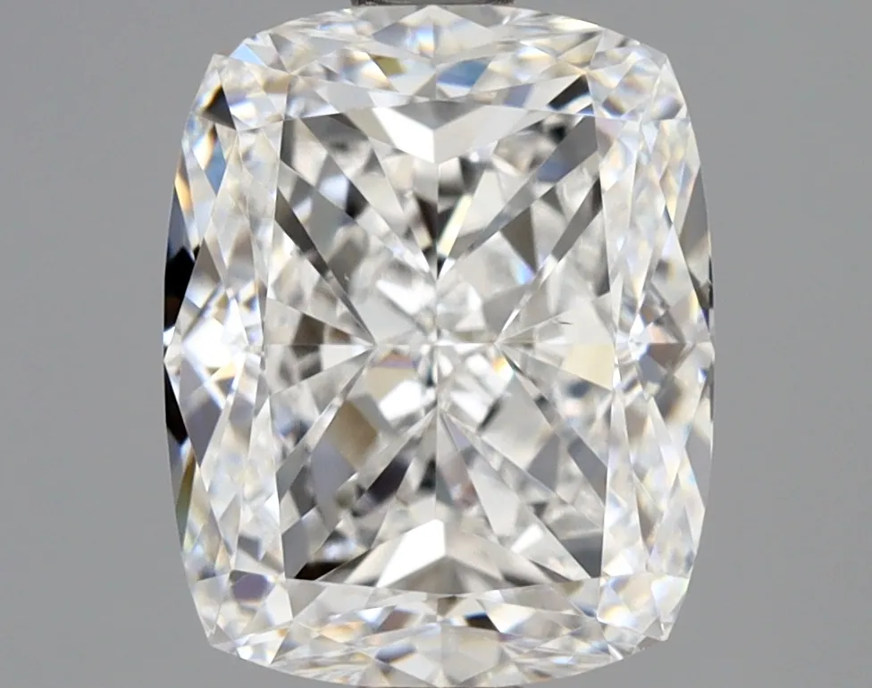 Cushion Brilliant 2.01 E VS2 NON