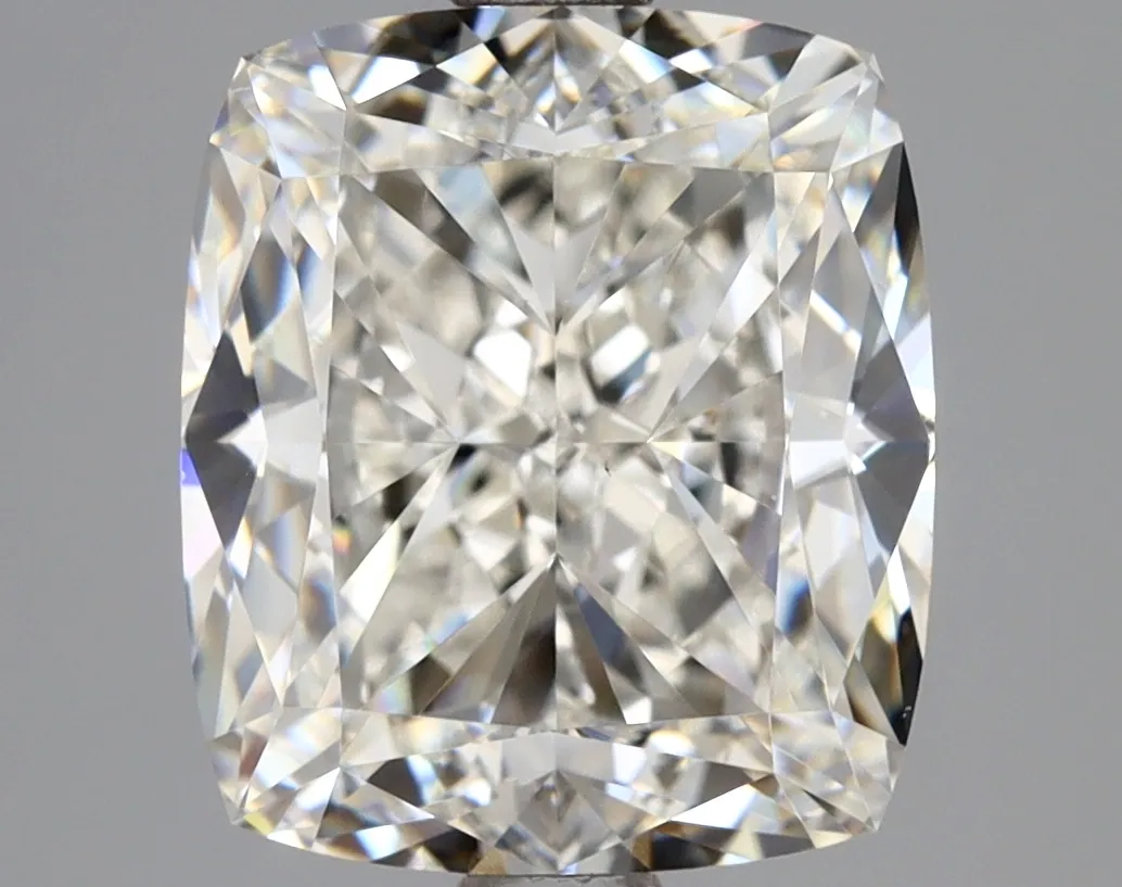 Cushion Brilliant 3.01 H VS2 NON