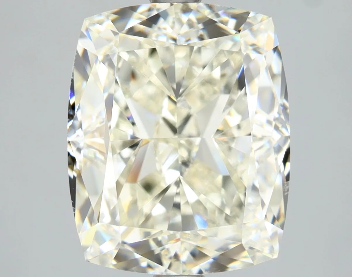 Cushion Brilliant 5.01 K SI2 NON
